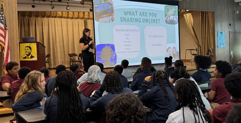 CSAS JSHS Atoms Learn About Internet Safety
